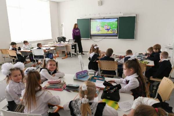 Игорь Руденя посетил открывшуюся новую школу в микрорайоне «Южный» в Твери Игорь Руденя посетил открывшуюся новую школу в микрорайоне «Южный» в Твери