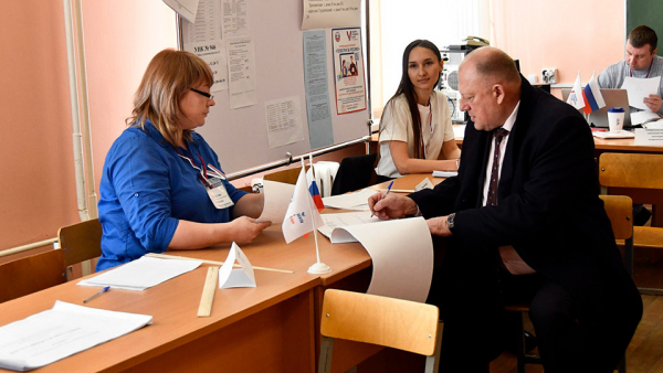 Сергей Голубев проголосовал на выборах президента РФ Сергей Голубев проголосовал на выборах президента РФ