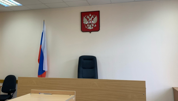 Суд обязал жителя Торопца заплатить за сбитый фонарь Суд обязал жителя Торопца заплатить за сбитый фонарь