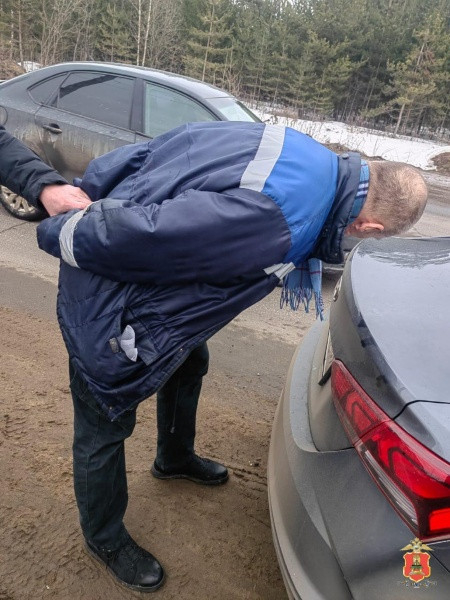 В Тверской области мужчины под видом газовщиков воровали деньги у пенсионеров В Тверской области мужчины под видом газовщиков воровали деньги у пенсионеров