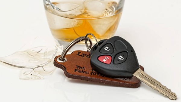 В Тверской области за пьяное вождение молодой человек лишился двух автомобилей В Тверской области за пьяное вождение молодой человек лишился двух автомобилей