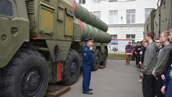 В Твери проходят мероприятия по военно-профессиональному ориентированию студентов В Твери проходят мероприятия по военно-профессиональному ориентированию студентов