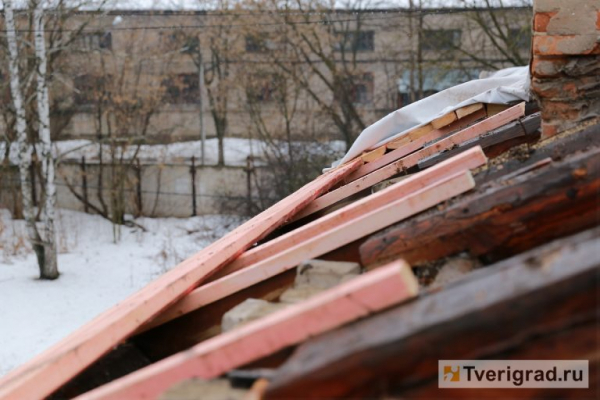 ФАС признала недобросовестным подрядчика, не отремонтировавшего крышу дома в Тверской области ФАС признала недобросовестным подрядчика, не отремонтировавшего крышу дома в Тверской области