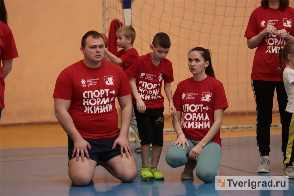 Многодетная семья из тверской деревни добилась уникального спортивного достижения Многодетная семья из тверской деревни добилась уникального спортивного достижения