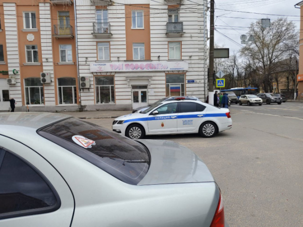 В Твери пьяный водитель-рецидивист без прав вёз ребёнка из школы В Твери пьяный водитель-рецидивист без прав вёз ребёнка из школы