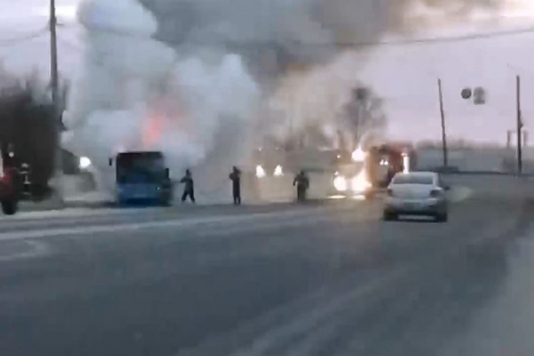 В Твери сгорел автобус В Твери сгорел автобус