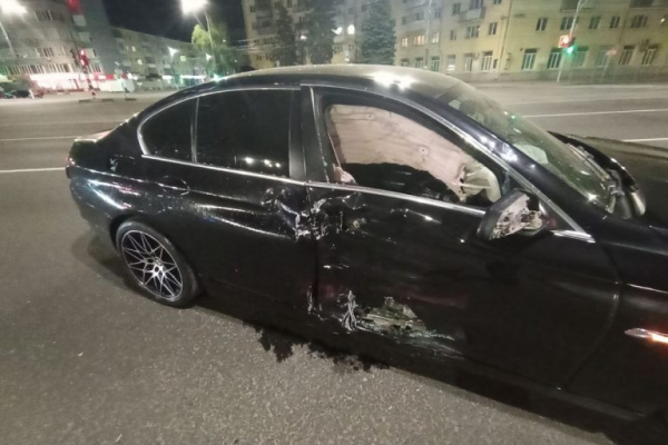 Два человека пострадали в ДТП с мотоциклом на площади Капошвара в Твери Два человека пострадали в ДТП с мотоциклом на площади Капошвара в Твери