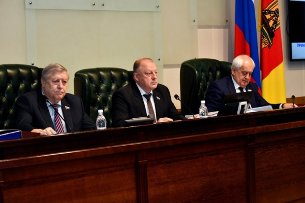Популярное парламентоведение: кто и для чего в Тверской области принимает законы по наиболее значимым общественным отношениям Популярное парламентоведение: кто и для чего в Тверской области принимает законы по наиболее значимым общественным отношениям