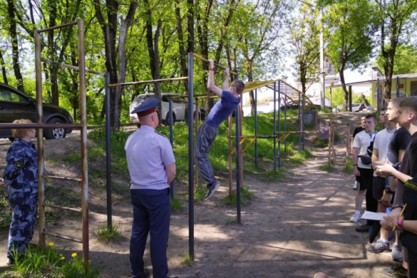 Сотрудники тверского УФСИН приняли у кандидатов в ведомственный вуз нормы по физподготовке Сотрудники тверского УФСИН приняли у кандидатов в ведомственный вуз нормы по физподготовке