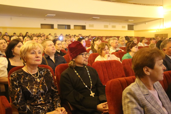 Спасая и помогая: в Твери наградили медсестер и назвали лучших акушерок региона Спасая и помогая: в Твери наградили медсестер и назвали лучших акушерок региона