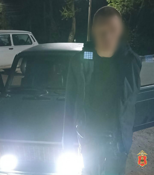 В багажнике автомобиля жителя Тверской области нашли 147 свёртков с наркотиками
