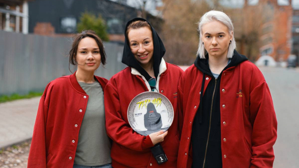 В Твери стартовали съёмки сериала "Трудная" с Кирой Медведевой и Глебом Калюжным В Твери стартовали съёмки сериала "Трудная" с Кирой Медведевой и Глебом Калюжным