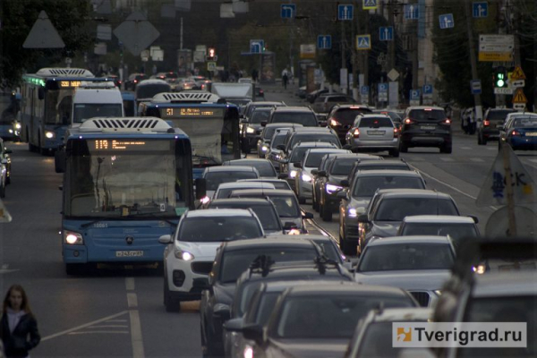 В Твери водители игнорируют ремни безопасности и правила перевозки детей В Твери водители игнорируют ремни безопасности и правила перевозки детей