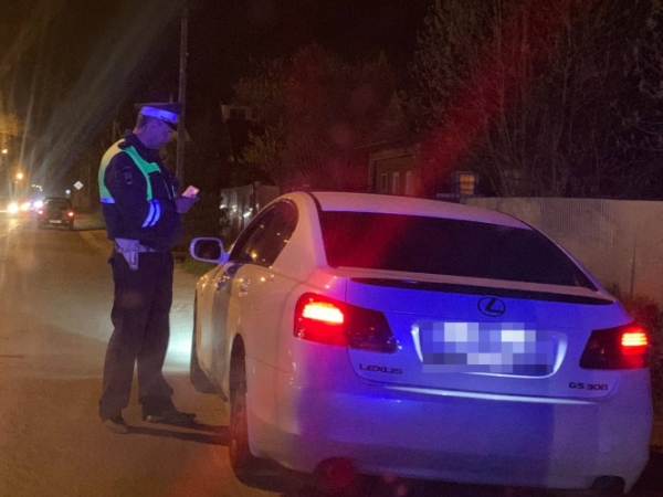 В Твери за неделю 95 водителей получили штраф за тонировку В Твери за неделю 95 водителей получили штраф за тонировку