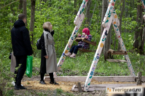 Звон мечей под майским солнцем: в Твери средневековые рыцари состязались на ристалище