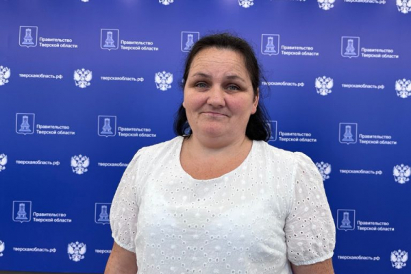 Игорь Руденя в канун Дня России вручил государственные и региональные награды жителям Тверской области Игорь Руденя в канун Дня России вручил государственные и региональные награды жителям Тверской области