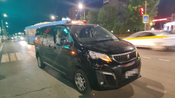 В Твери у автовокзала 20-летняя девушка попала под колёса фургона В Твери у автовокзала 20-летняя девушка попала под колёса фургона
