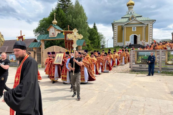 Волжский крестный ход пройдёт по 12 районам Тверской области Волжский крестный ход пройдёт по 12 районам Тверской области