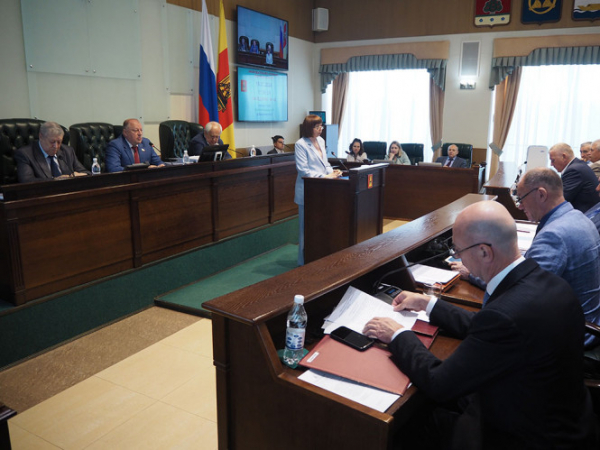 Областной парламент рассмотрел исполнение регионального бюджета за 2023 год
