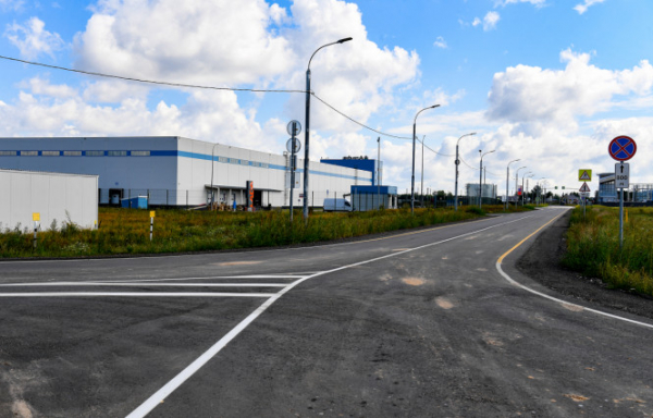 Под Тверью открыли подъездную дорогу на территории промплощадки "Раслово" Под Тверью открыли подъездную дорогу на территории промплощадки "Раслово"