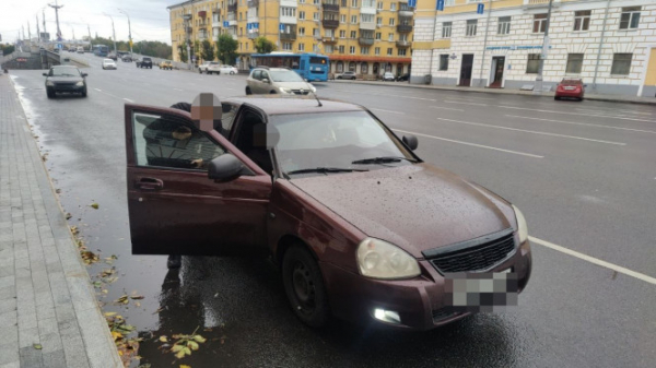 В Твери 127 автомобилистов оштрафовали за тонировку В Твери 127 автомобилистов оштрафовали за тонировку
