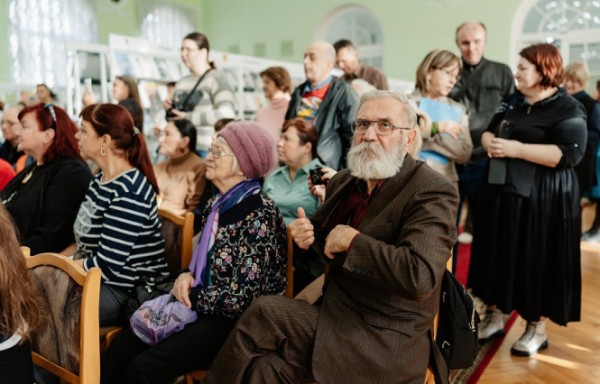В Твери проходит книжный фестиваль "Тверской переплёт" В Твери проходит книжный фестиваль "Тверской переплёт"