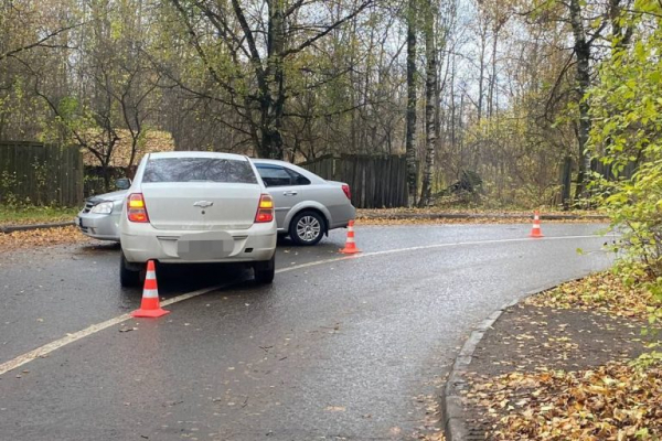 Мужчина пострадал в ДТП на встречной полосе в Твери Мужчина пострадал в ДТП на встречной полосе в Твери