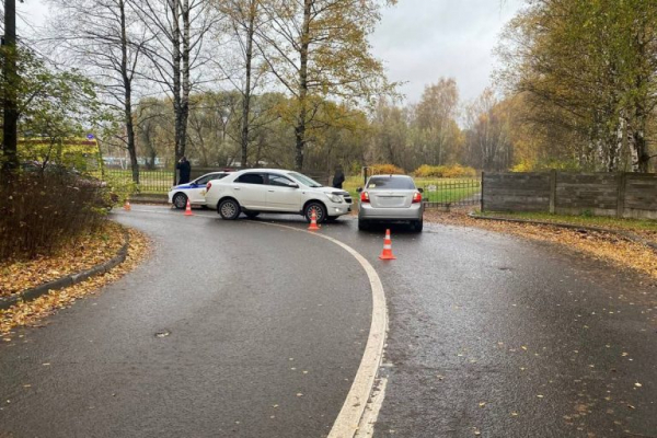 Мужчина пострадал в ДТП на встречной полосе в Твери Мужчина пострадал в ДТП на встречной полосе в Твери
