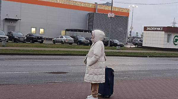 В Твери напротив ТЦ "Глобус" перенесли остановку и сделали разметку
