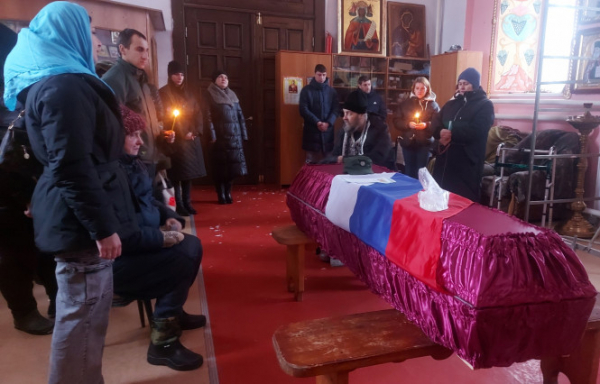 В Тверской области похоронили ефрейтора, погибшего на СВО В Тверской области похоронили ефрейтора, погибшего на СВО