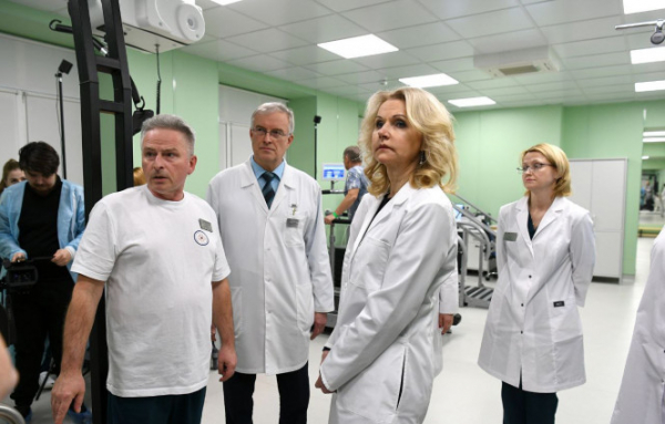 Татьяна Голикова и Игорь Руденя ознакомились с ходом строительства нового комплекса Детской ОКБ в Твери Татьяна Голикова и Игорь Руденя ознакомились с ходом строительства нового комплекса Детской ОКБ в Твери