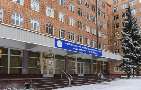В тверской ОКБ поздравили с Новым годом проходящих лечение участников СВО