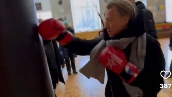Гардемарин Дмитрий Харатьян вернулся в Тверь и вспомнил, как всё начиналось Гардемарин Дмитрий Харатьян вернулся в Тверь и вспомнил, как всё начиналось