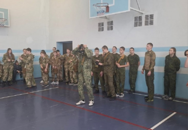 В Удомельском округе провели эстафету "Служить России" В Удомельском округе провели эстафету "Служить России"