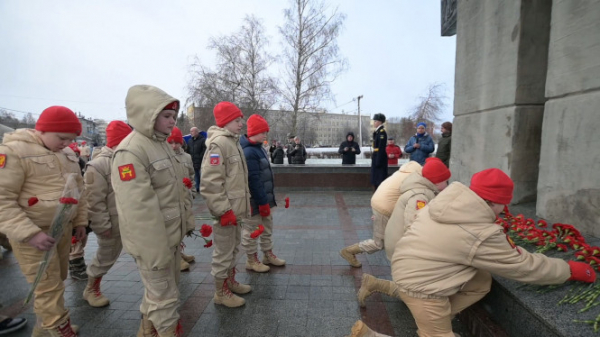 В Твери отмечают 82-ю годовщину победы в Сталинградской битве В Твери отмечают 82-ю годовщину победы в Сталинградской битве