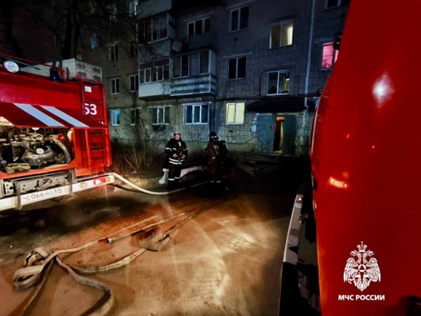 В Старице жильцов дома эвакуировали из-за пожара в квартире В Старице жильцов дома эвакуировали из-за пожара в квартире
