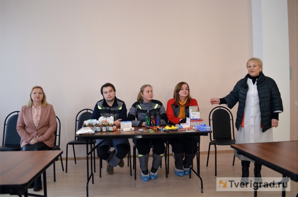 Для школьников Твери провели урок труда на молочной ферме Для школьников Твери провели урок труда на молочной ферме