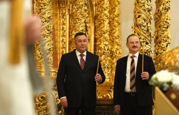 Глава региона встретил Светлую Пасху вместе с прихожанами Спасо-Преображенского собора в Твери Глава региона встретил Светлую Пасху вместе с прихожанами Спасо-Преображенского собора в Твери