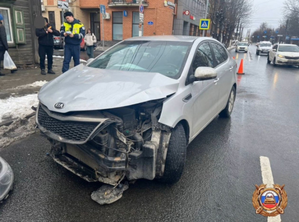 В Твери в ДТП на Смоленском переулке пострадала трёхлетняя девочка В Твери в ДТП на Смоленском переулке пострадала трёхлетняя девочка