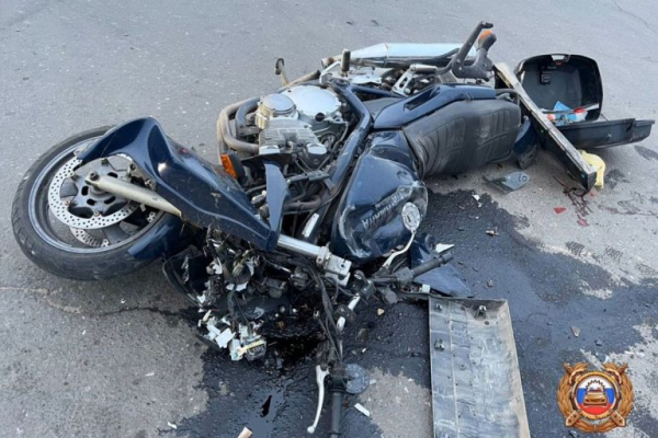 Опубликованы фото с места ДТП с мотоциклом в Заволжском районе Твери Опубликованы фото с места ДТП с мотоциклом в Заволжском районе Твери