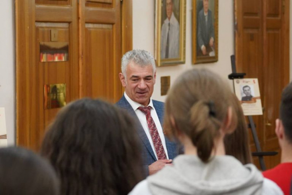 В Тверском медуниверситете открылась экспозиция «Бессмертный полк ТвГМУ» В Тверском медуниверситете открылась экспозиция «Бессмертный полк ТвГМУ»