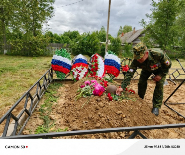 В Жарковском округе с почестями перезахоронили 11 красноармейцев