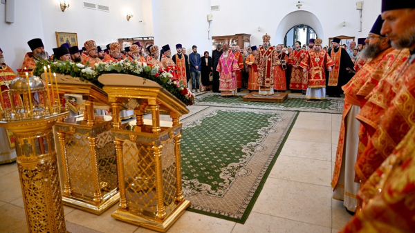 В Спасо-Преображенском соборе прошла служба в честь годовщины перенесения мощей Михаила Тверского В Спасо-Преображенском соборе прошла служба в честь годовщины перенесения мощей Михаила Тверского