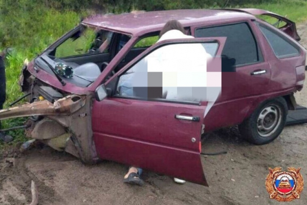 Двое пострадали в ДТП с участием многотонного грузовика и легковушки в Тверской области Двое пострадали в ДТП с участием многотонного грузовика и легковушки в Тверской области