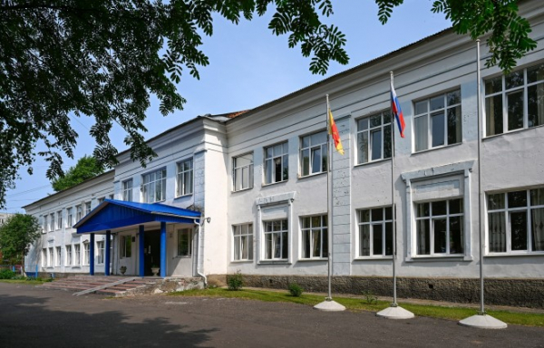Игорь Руденя посетил медицинский колледж и ЦРБ в городе Кимры