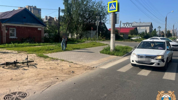 В Твери на пешеходном переходе сбили велосипедиста В Твери на пешеходном переходе сбили велосипедиста