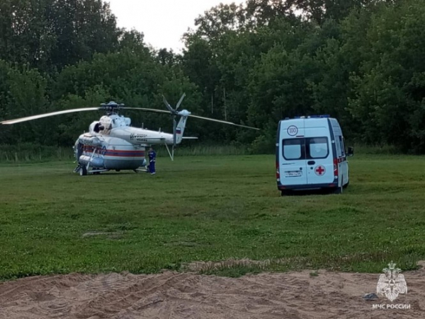 Двух девушек и парня доставили в больницы в Тверь на вертолете санавиации