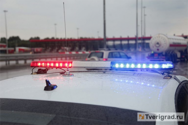 В Тверской области неудачный обгон стал причиной ДТП с двумя пострадавшими В Тверской области неудачный обгон стал причиной ДТП с двумя пострадавшими