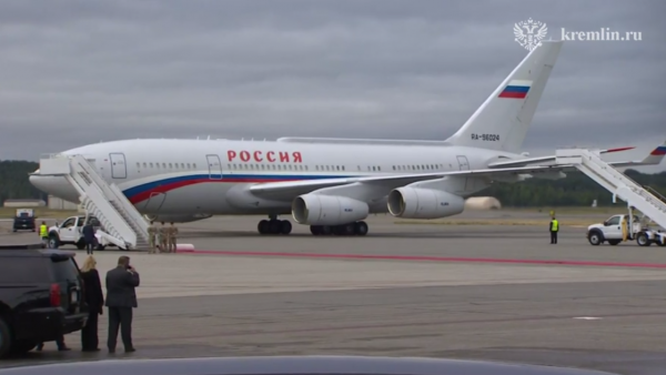 Владимир Путин и Дональд Трамп встретились на Аляске Владимир Путин и Дональд Трамп встретились на Аляске