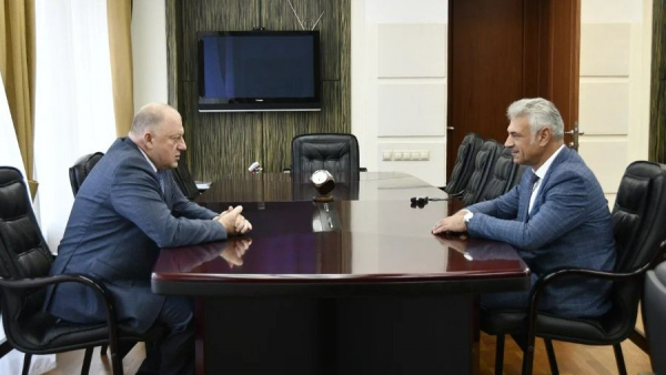 Сергей Голубев провел рабочую встречу с руководителем ТвГМУ Сергей Голубев провел рабочую встречу с руководителем ТвГМУ